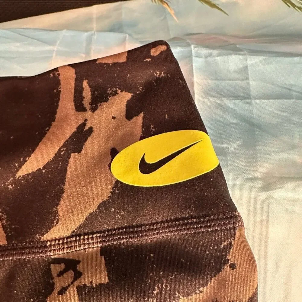 Nike One Luxe Icon Clash Training Shorts Womens Small Tight Fit Camo Shorts
